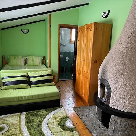 Mama Emiliya Guest House Beli Iszkar Kültér fotó