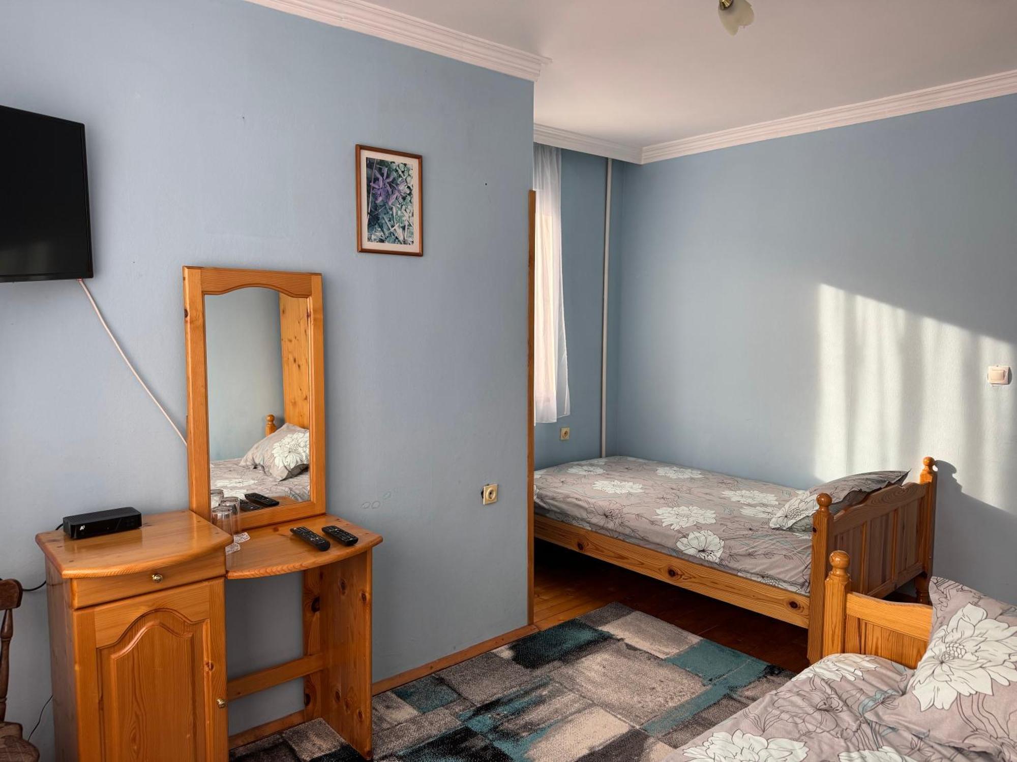 Mama Emiliya Guest House Beli Iszkar Kültér fotó