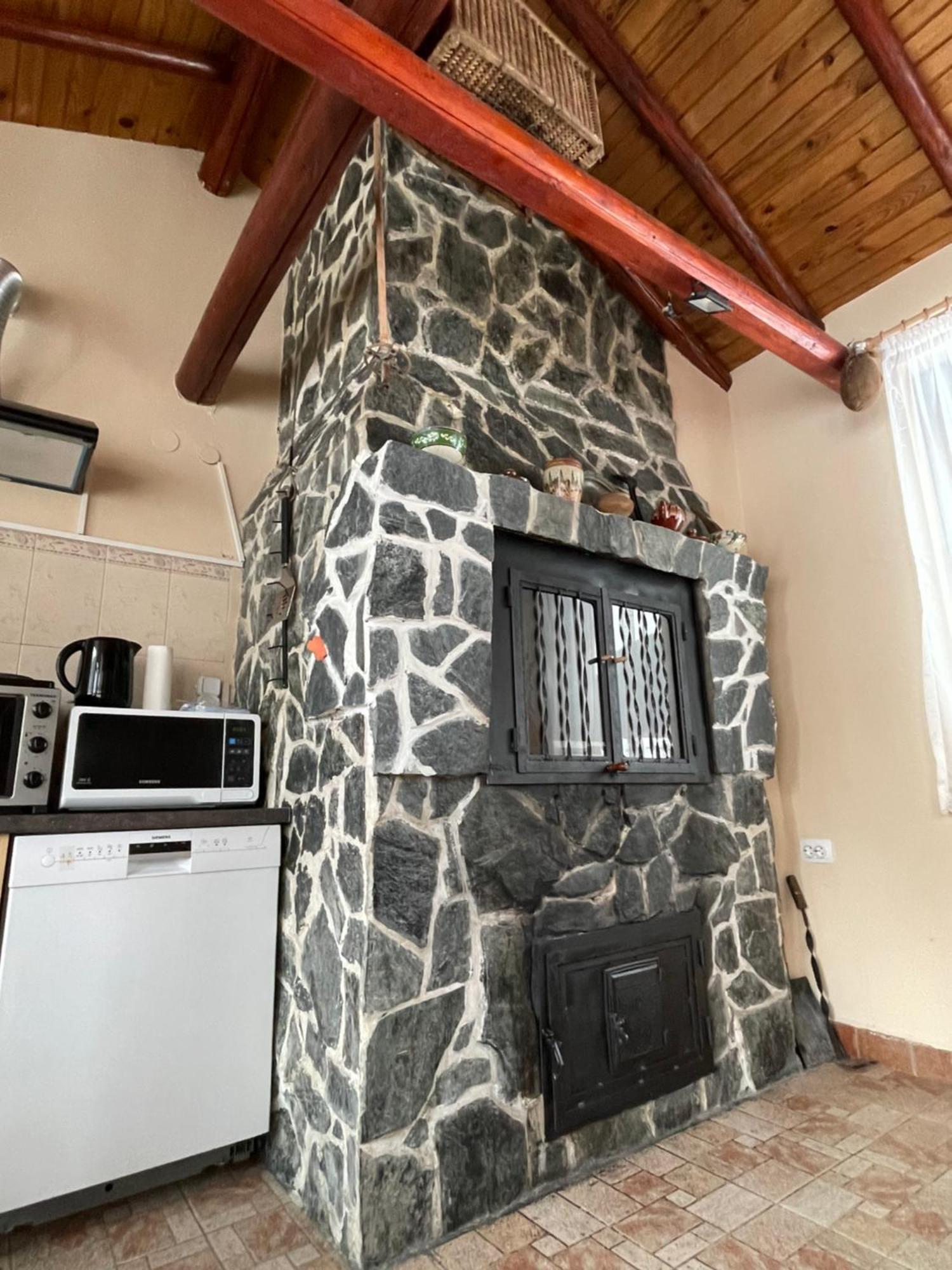 Mama Emiliya Guest House Beli Iszkar Kültér fotó